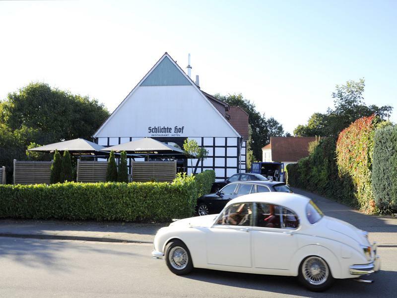 Schlichte Hof Gmbh Hotel บีเลอเฟล์ด ภายนอก รูปภาพ