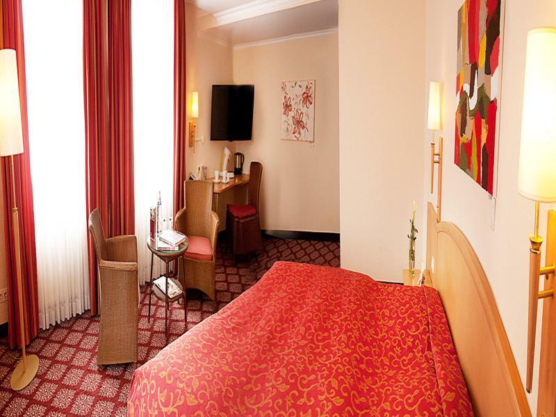 Schlichte Hof Gmbh Hotel บีเลอเฟล์ด ภายนอก รูปภาพ